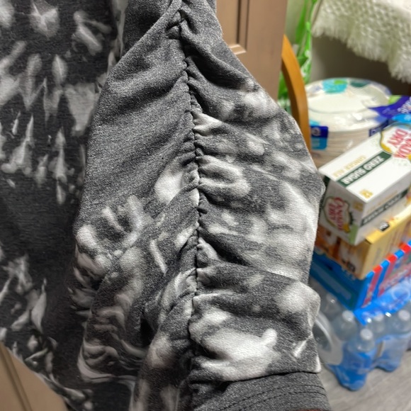 Dress - Picture 3 of 4